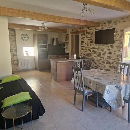 La Glycine Villa Sinsat Buitenkant foto